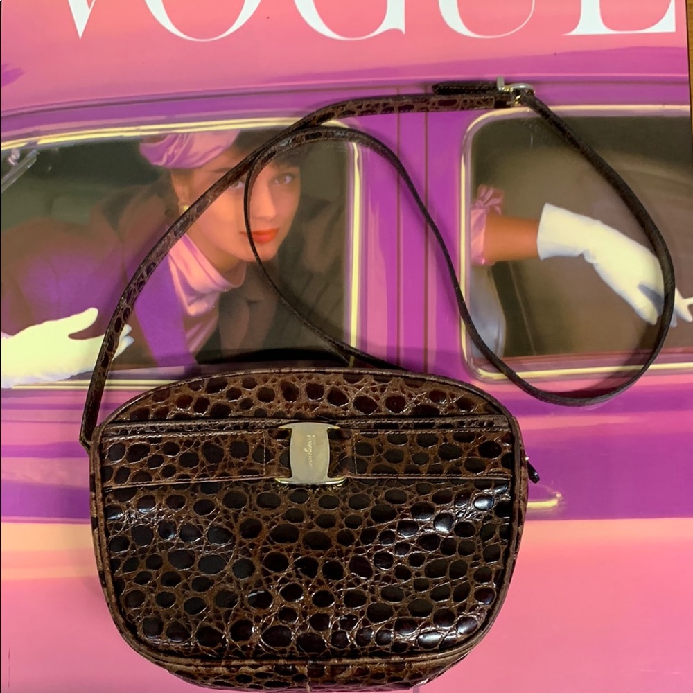 SALVATORE FERRAGAMO Authentic Vintage Crocodile Embossed Brown Leather Crossbody